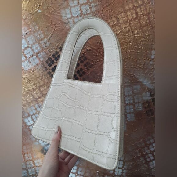 Zara Cream Faux Leather Croc-Embossed Women's Bag - Picture 10 of 14